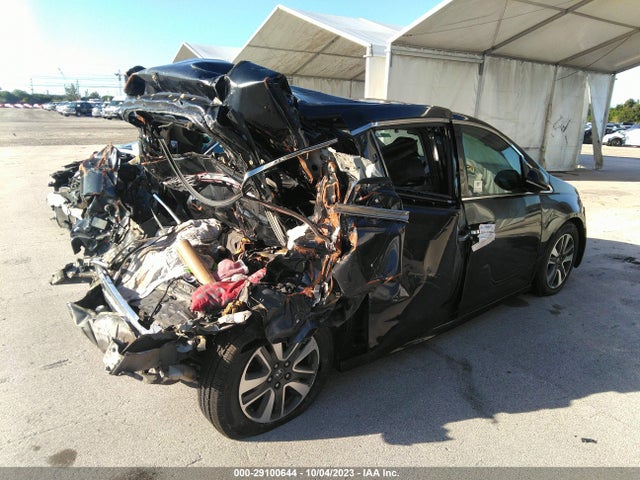 Honda Odyssey Touring 2015 5FNRL5H98FB047110 Image 4