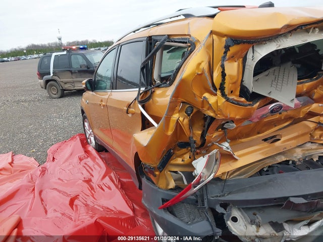 Ford Escape Titanium 2016 1FMCU9JX9GUA57426 Image 3
