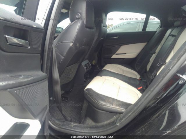 SAJAF4BV8HA972794 Jaguar Xe 35t R-sport