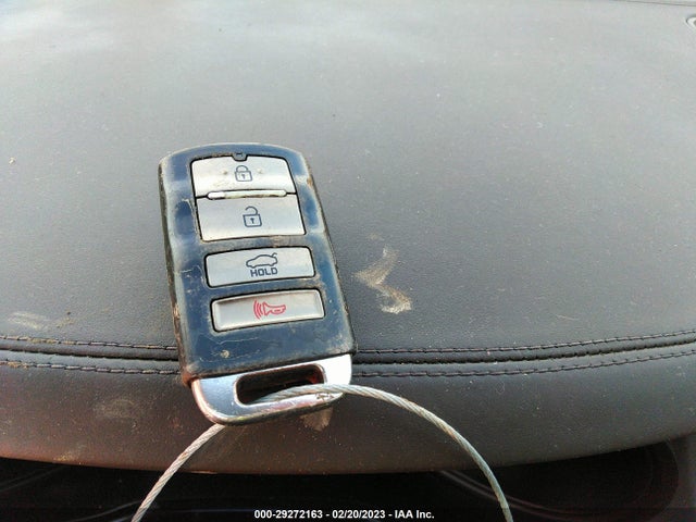 2015 Kia K900, VIN: KNALU4D47F6025745