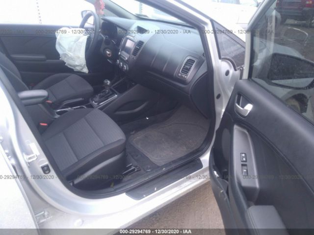 Kia Forte 2018 -auction- 4