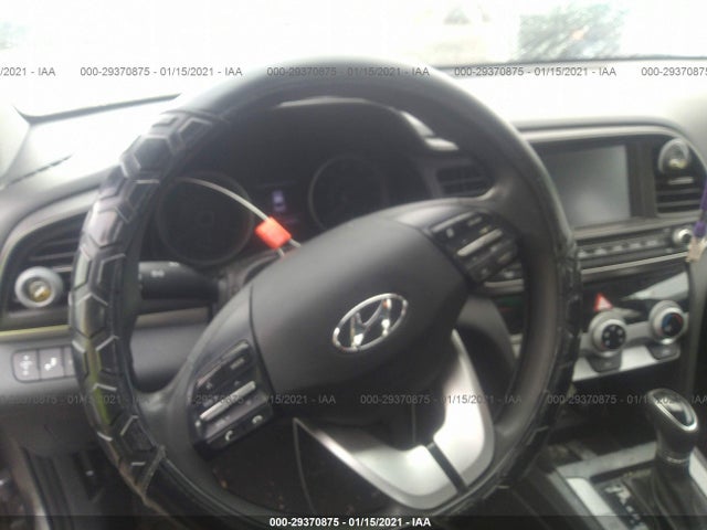 2019 Hyundai Elantra, VIN: 5NPD84LF0KH452084