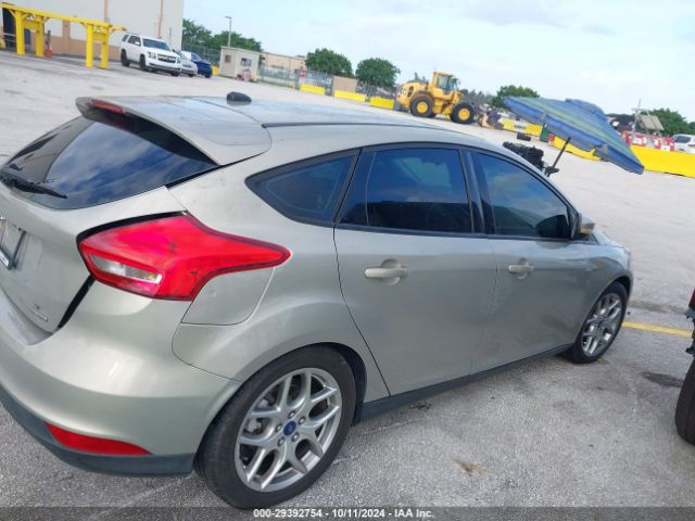 1FADP3K23FL244543 Ford FOCUS SE