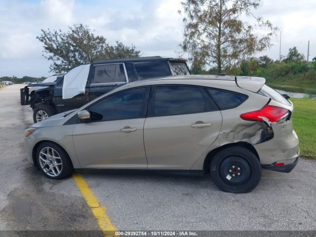1FADP3K23FL244543 Ford FOCUS SE