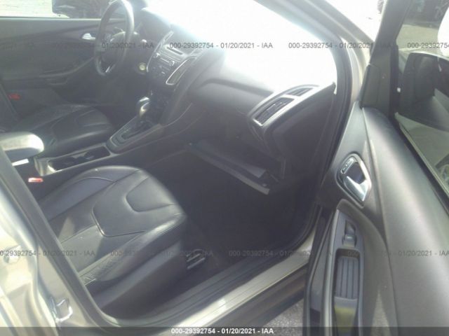 1FADP3K23FL244543 Ford FOCUS SE