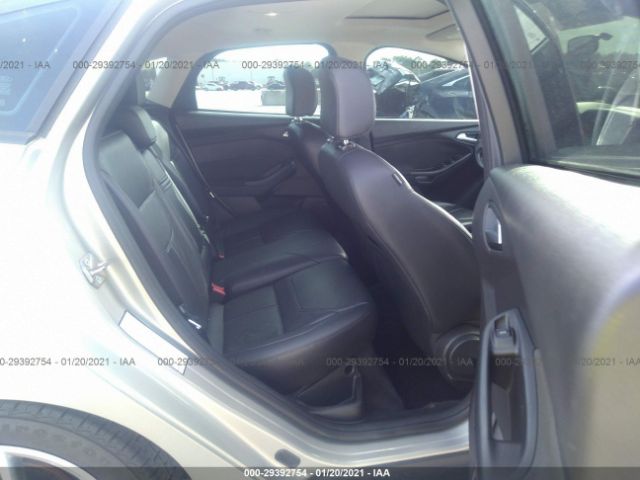 1FADP3K23FL244543 Ford FOCUS SE