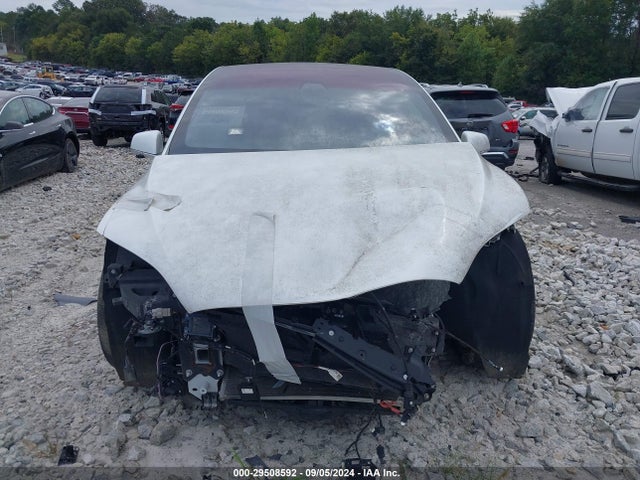 5YJXCAE44JF144807 Tesla 2018