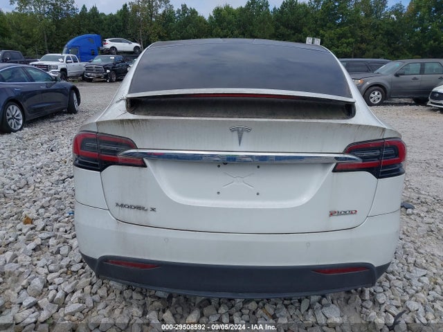 5YJXCAE44JF144807 Tesla 2018