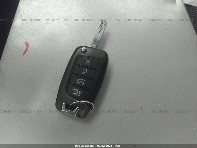 Hyundai ACCENT SE 2019 3KPC24A30KE052942 Image 11
