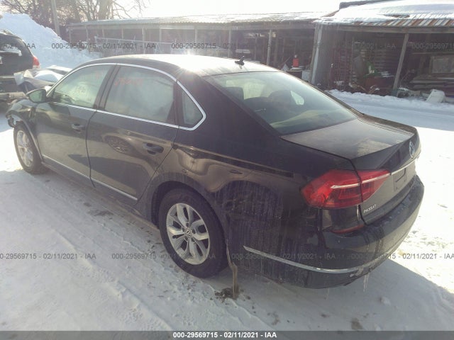 1VWAT7A38GC016966 Volkswagen Passat 1.8t S