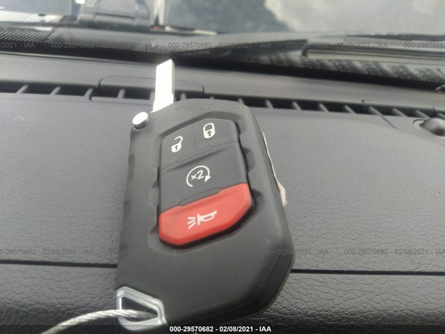 2020 Jeep Gladiator, VIN: 1C6HJTAG5LL186352