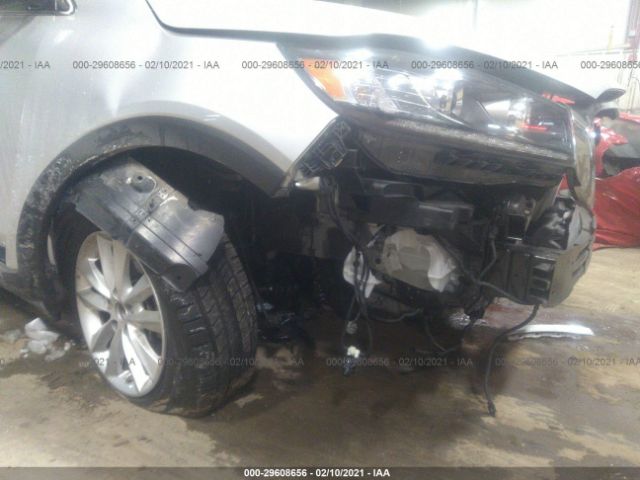5XYPG4A51KG570792 KIA Sorento Lx V6