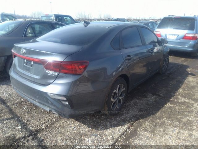 3KPF24AD1ME295460 KIA Forte Lxs