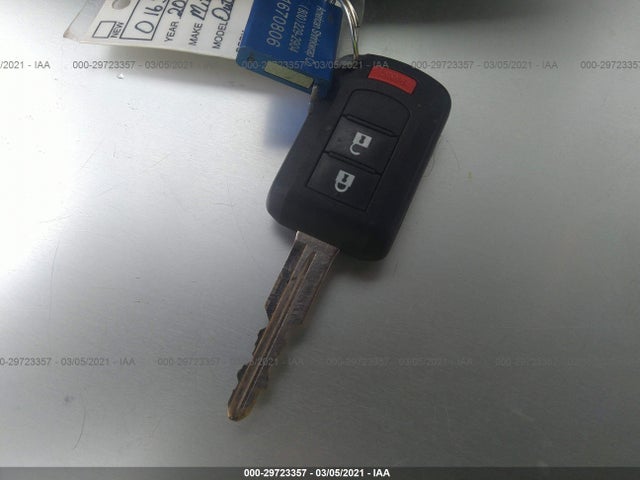 JA4AP3AU5HZ016392 Mitsubishi Outlander Sport 2.0