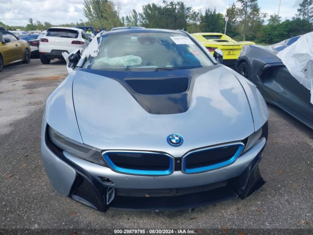 WBY2Z2C58FV674618 BMW I8