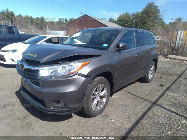 Toyota Highlander Le 2016 5TDBKRFH6GS355864 Image 2