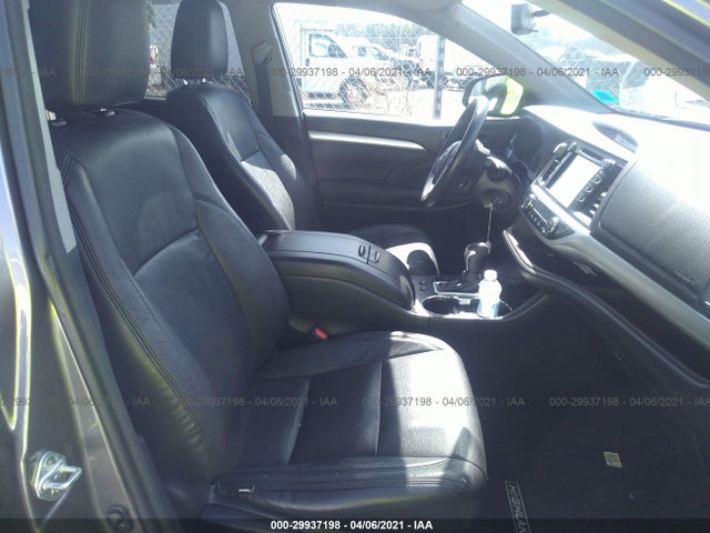 Toyota Highlander Le 2016 5TDBKRFH6GS355864 Image 5