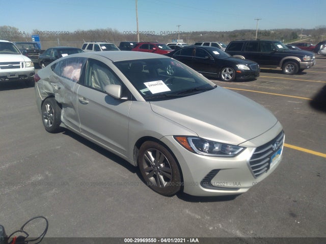 2017 5NPD84LF9HH131668 main image