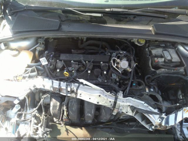 1FADP3F25GL332327 Ford FOCUS SE