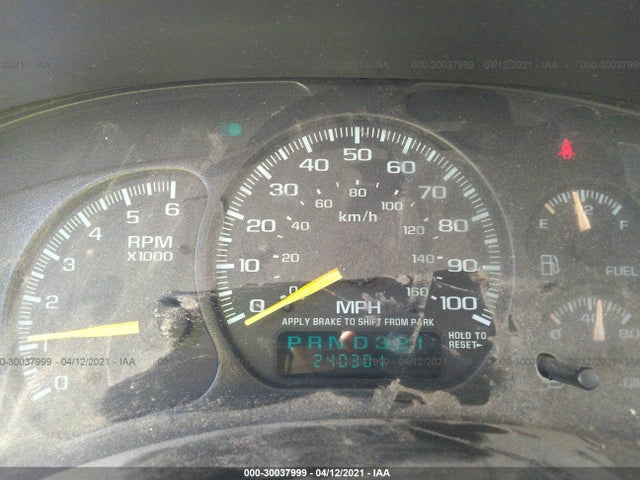 2000 CHEVROLET SILVERADO 1500 LS VIN: 2GCEC19T3Y1174189