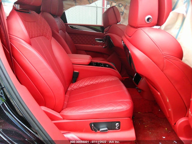 2017 Bentley Bentayga, VIN: SJAAC2ZV9HC013105
