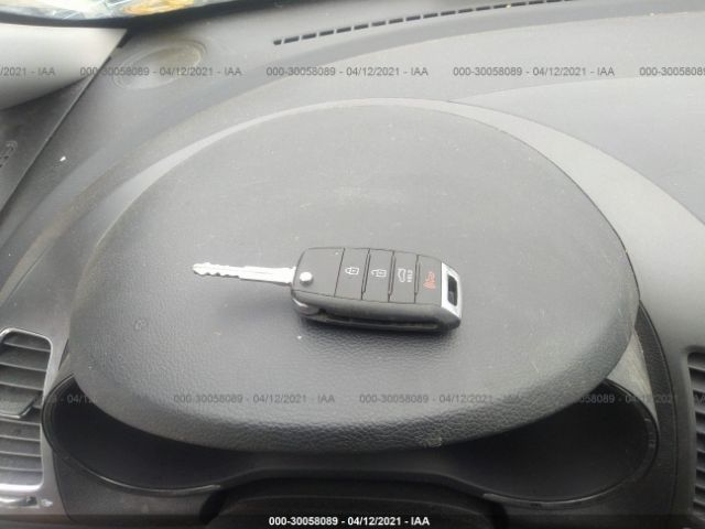 3KPFK4A79HE141899 KIA FORTE LX