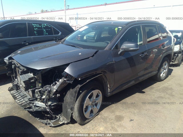 2019 TOYOTA RAV4 XLE VIN: 2T3P1RFV7KW049942