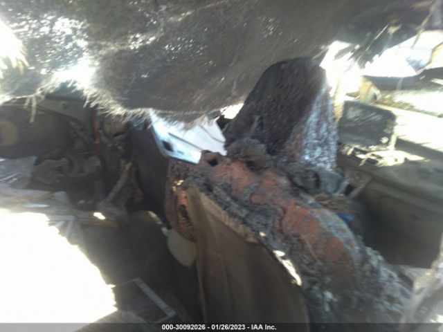 KNDEU2AA8M7057086 KIA SELTOS S