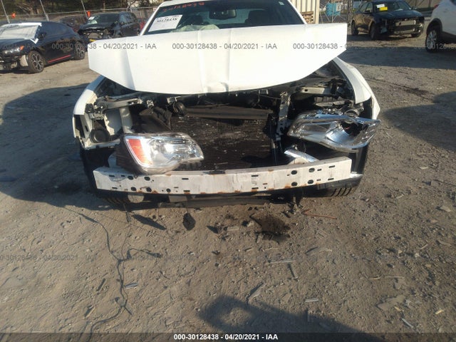 2011 CHRYSLER 300 300C VIN: 2C3CK6CT7BH615499