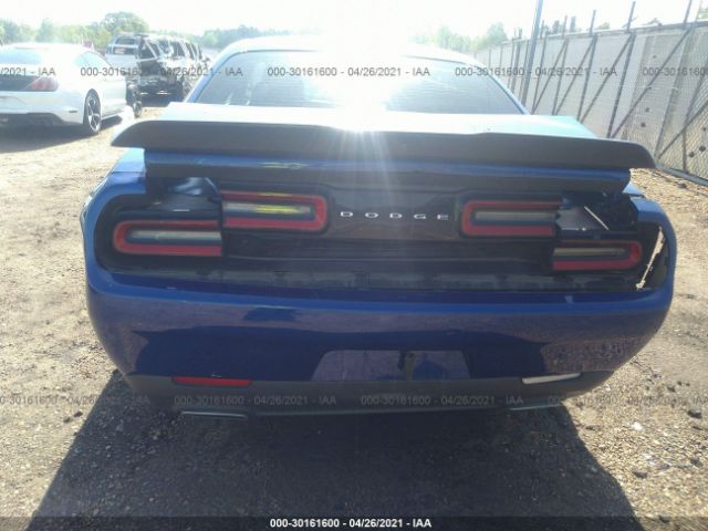 2C3CDZAG4JH216887 Dodge Challenger Sxt