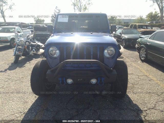 1C4HJXDGXKW677847 Jeep Wrangler Unlimited Sport S 4x4