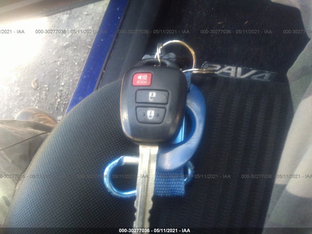 Toyota RAV4 LE 2015 2T3BFREV1FW246947 Image 11