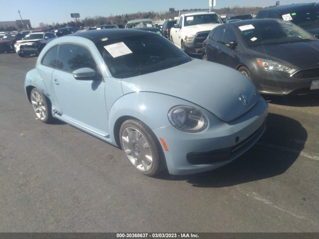 2013 VOLKSWAGEN BEETLE COUPE 3VWJX7AT3DM679716