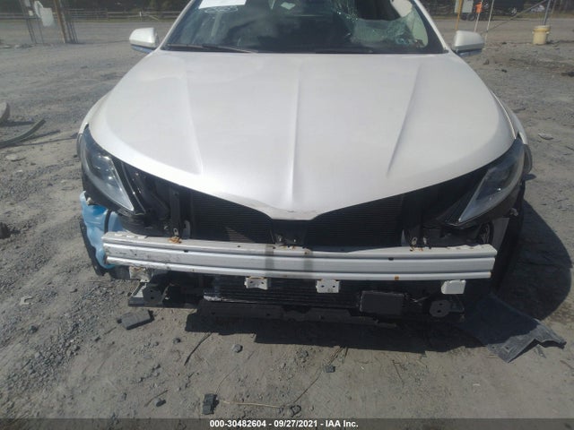 2016 Lincoln MKZ, VIN: 3LN6L2LU2GR602934