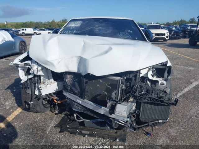 ZPBUA1ZL8MLA11424 Lamborghini Urus Pearl Capsule/graphite Capsule