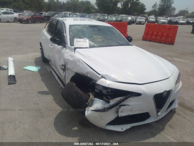 ZARFAEDN1H7556076 Alfa Romeo Giulia Awd