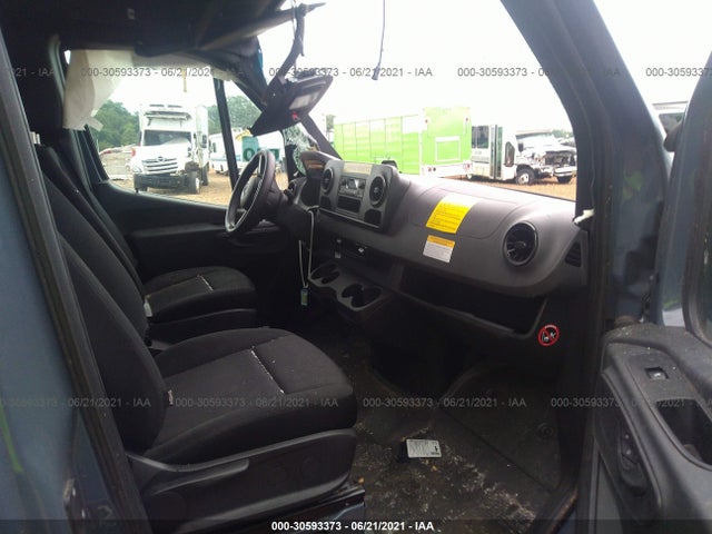 WD4PF1CD0KP141197 Mercedes-Benz Sprinter 2500 High Roof V6