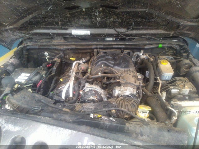 1C4BJWDG4HL734506 Jeep Wrangler Unlimited Sport 4x4