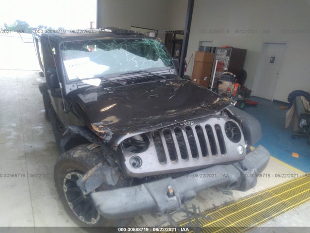 1C4BJWDG4HL734506 Jeep Wrangler Unlimited Sport 4x4