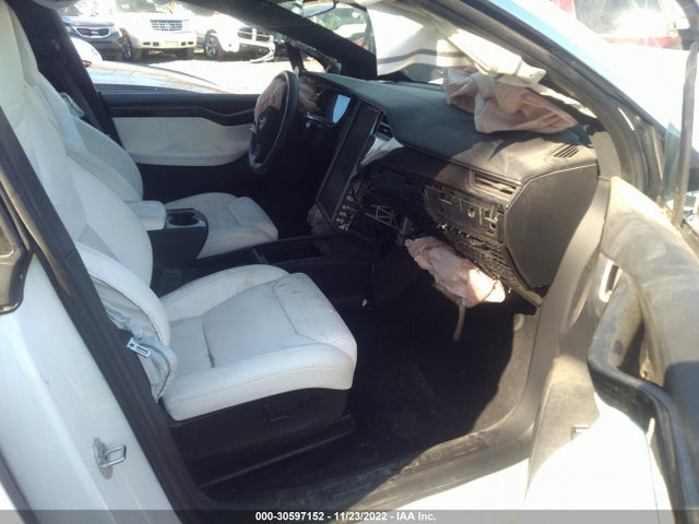 2019 Tesla Model X, VIN: 5YJXCBE28KF151491