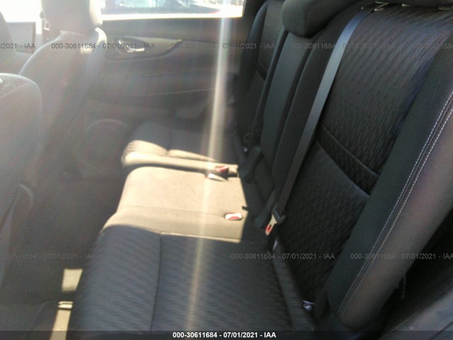 2017 NISSAN ROGUE VIN: KNMAT2MV5HP571614