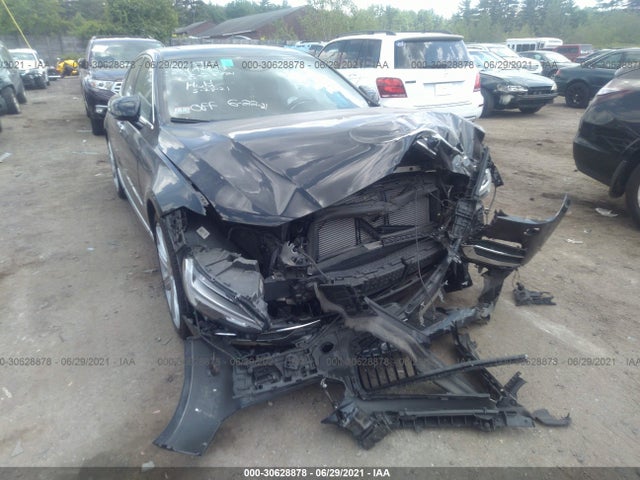 2017 Volvo S90, VIN: YV1A22ML9H1008323