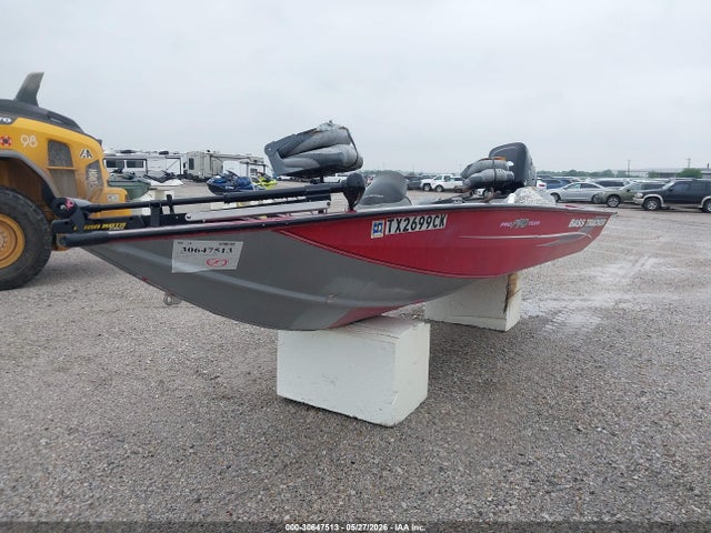 2013 Tracker Bass Tracker მანქანა იყიდება აუქციონზე, vin: BUJ09785J213, აუქციონის ნომერი: 30647513