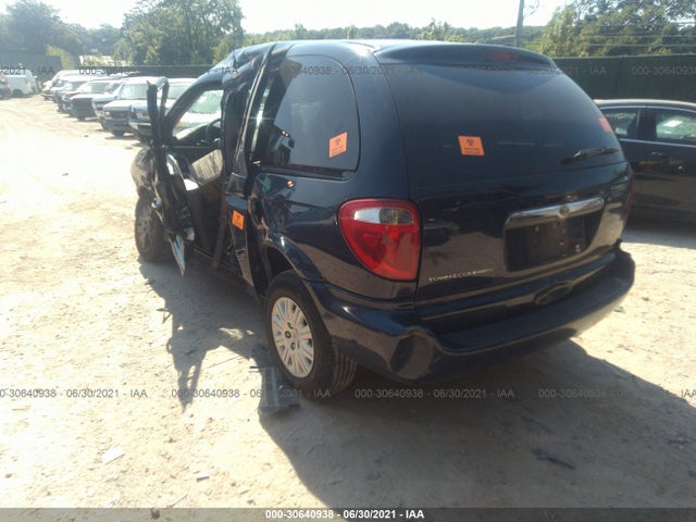 Chrysler Town & Country 2005 1C4GP45RX5B199059 Image 3
