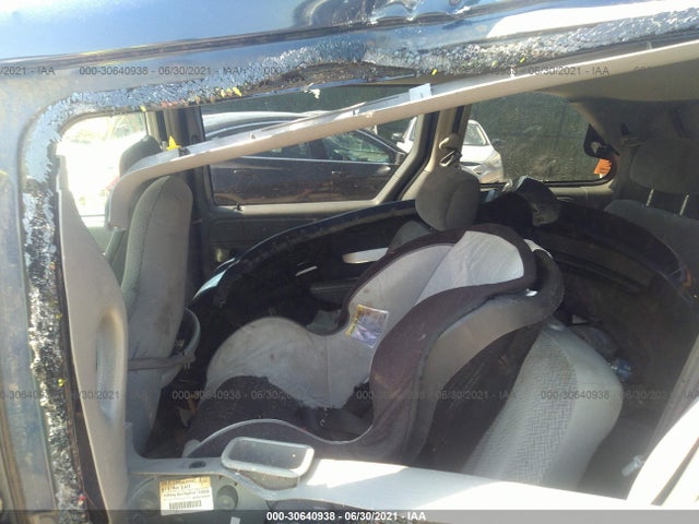 Chrysler Town & Country 2005 1C4GP45RX5B199059 Image 8