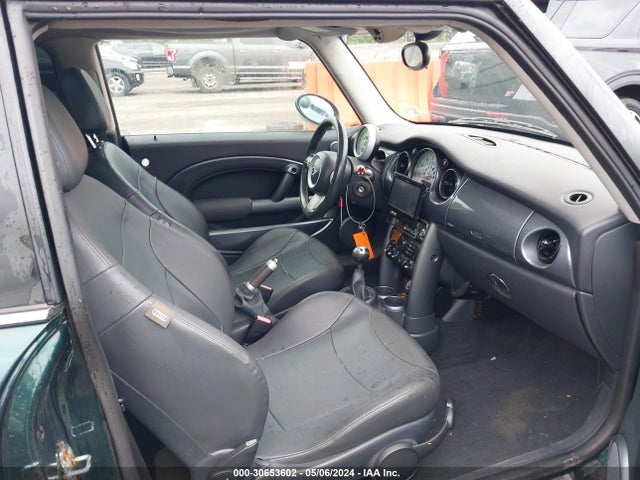 2004 MINI COOPER S WMWRE33484TD85644 Photo 4