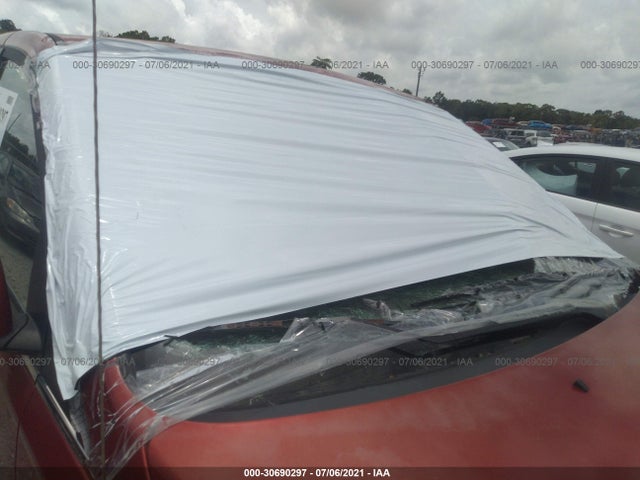 Volkswagen Routan 2010 2V4RW3D15AR159247 Image 6