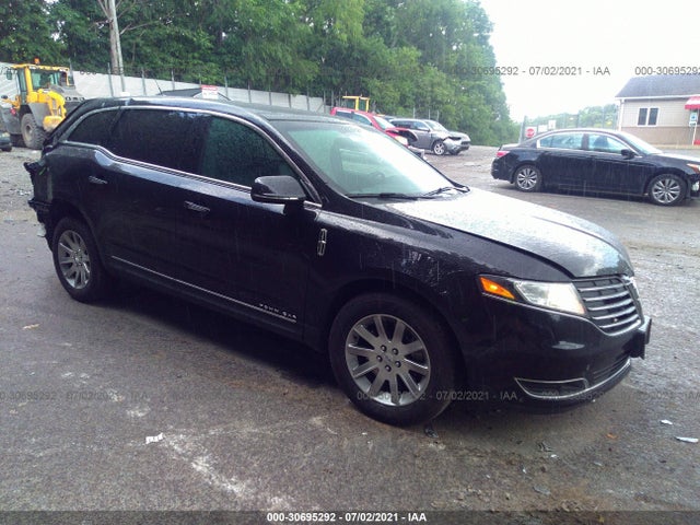 2019 Lincoln MKT, VIN: 2LMHJ5NK9KBL03044