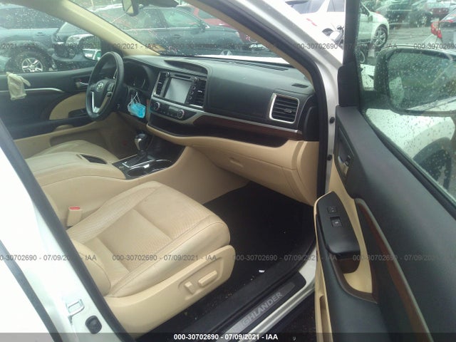 2016 Toyota Highlander, VIN: 5TDDCRFH4GS017353