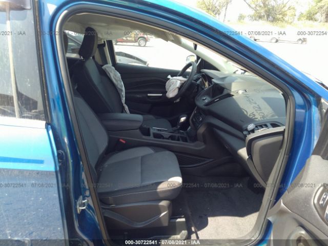 1FMCU9GD4KUA35047 Ford ESCAPE SE